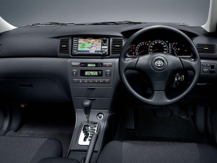  Toyota Corolla Fielder 2000 года  (фото 2 из 4)